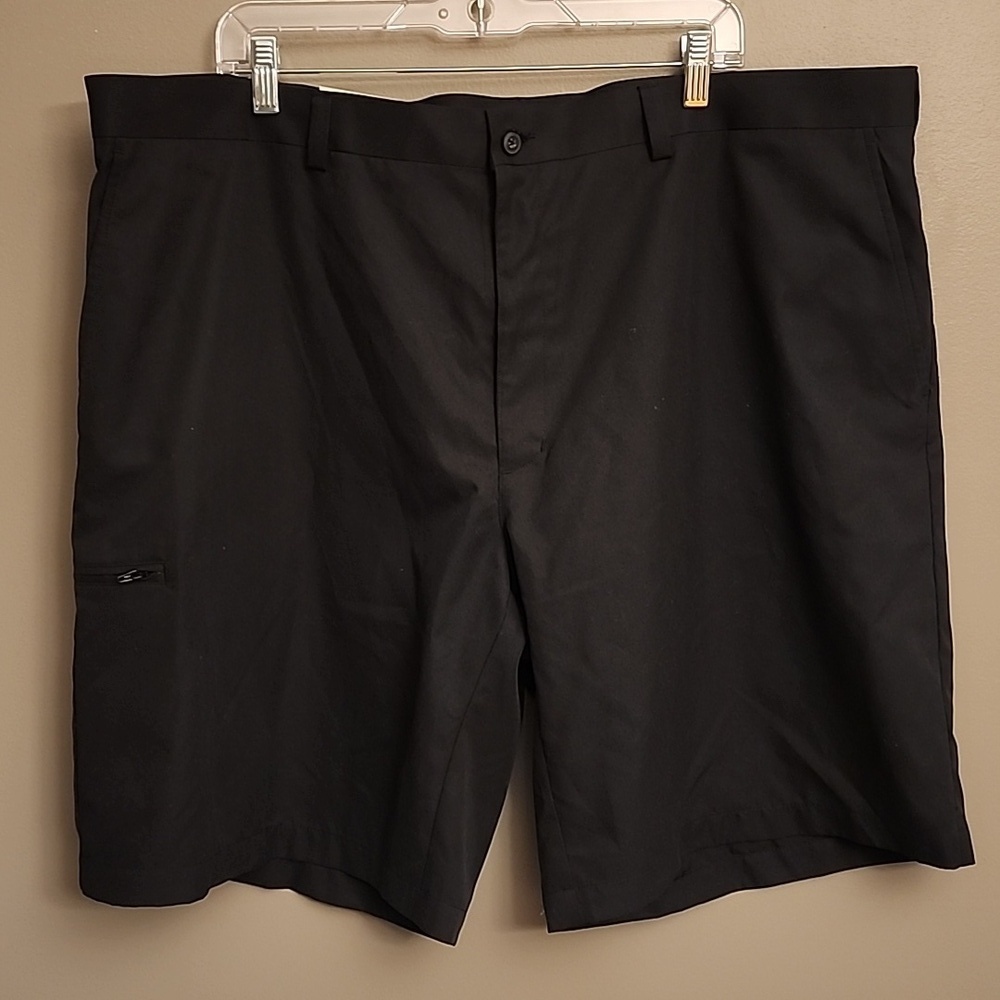 NWT Champions Tour Men's Black Flat Front Shorts